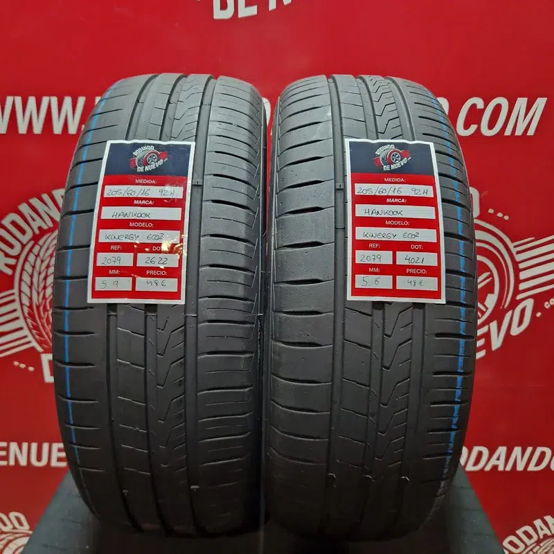 2x 205 60 16 92H Neumáticos Hankook 5.9/5.6 mm DOT 2622/4021 [R. 2079]